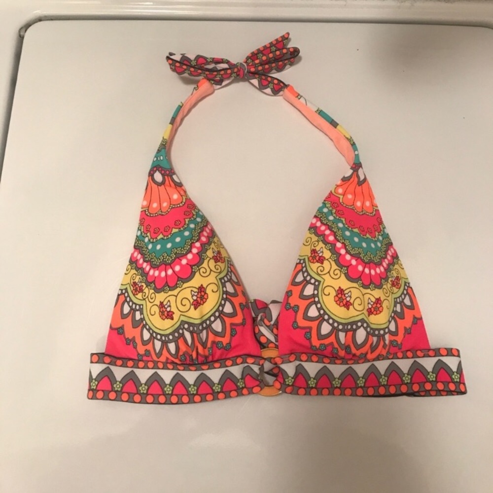 Victoria’s Secret paisley bikini top nwot